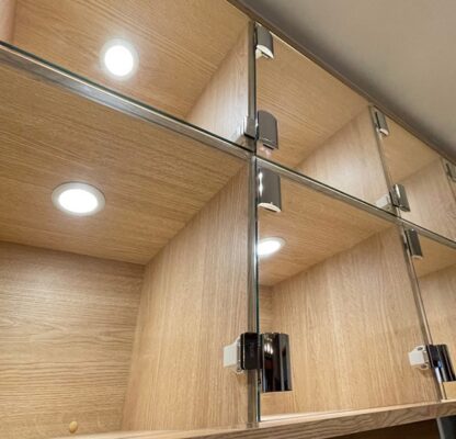 2 bucăți de zăvoare magnetice compacte, inclusiv contraplacă, suprafață: albă, 25 mm (63/64"), ML-30SW. Deschizător de uși push-to-open care economisește spațiu pentru uși de mobilier, uși de dulap și multe altele, de Sugatsune / LAMP® (Japonia) - imagine 5